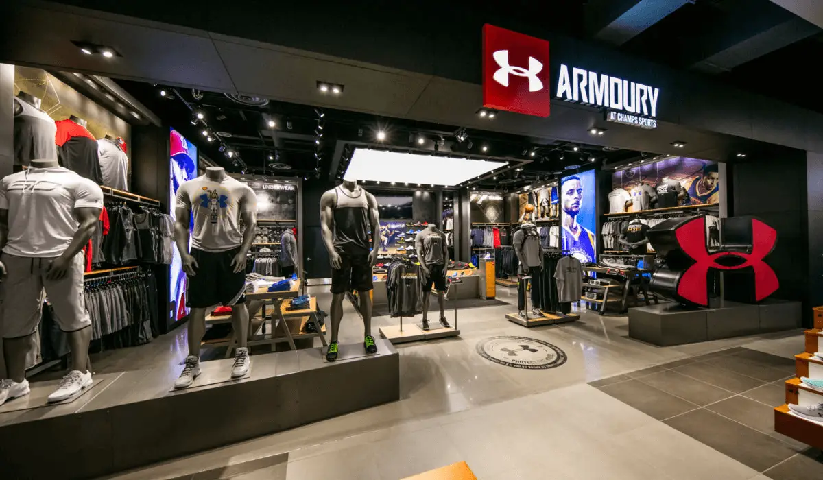 Under armour shop outlet military discount